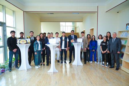 Naxçıvan Dövlət Universitetində idman sahəsində fərqlənən tələbələr mükafatlandırılıb - FOTO
