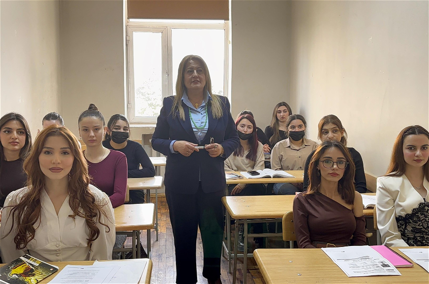 ADU-da “Ozon qatını qoruyaq” mövzusunda açıq dərs keçirilib - FOTO