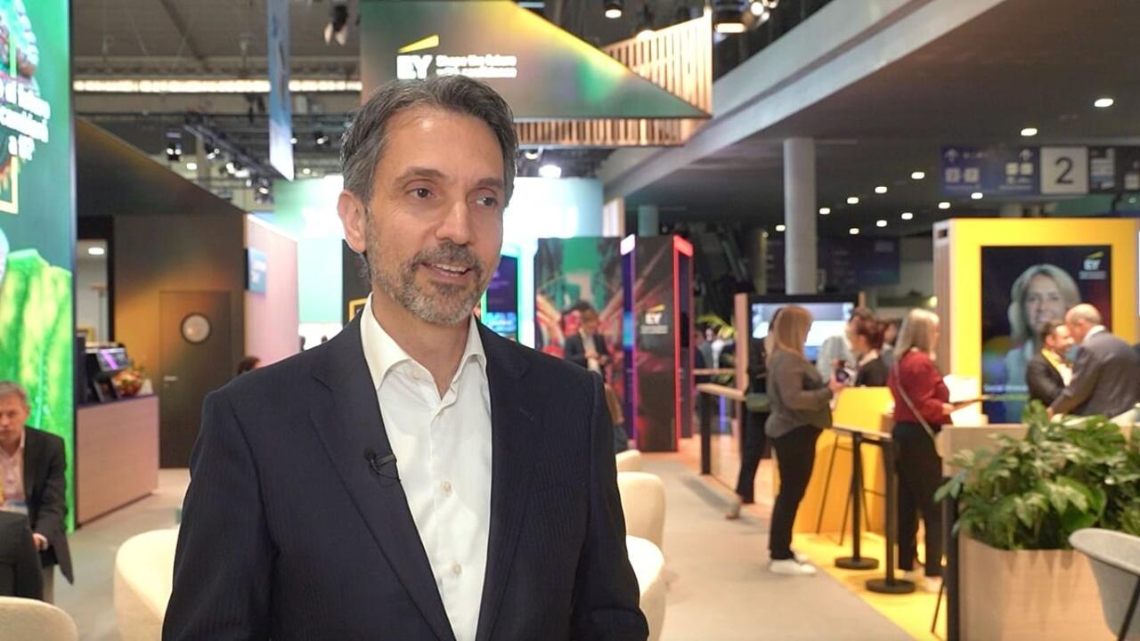 Süni intellekt inteqrasiyası: İnsansız iş dünyası mümkün deyil