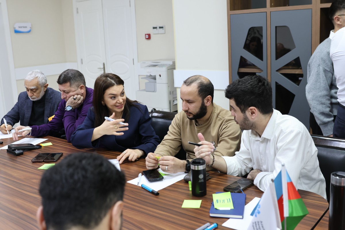 MEDİA multimedia məzmunlarının hazırlanması mövzusunda vörkşop keçirib 