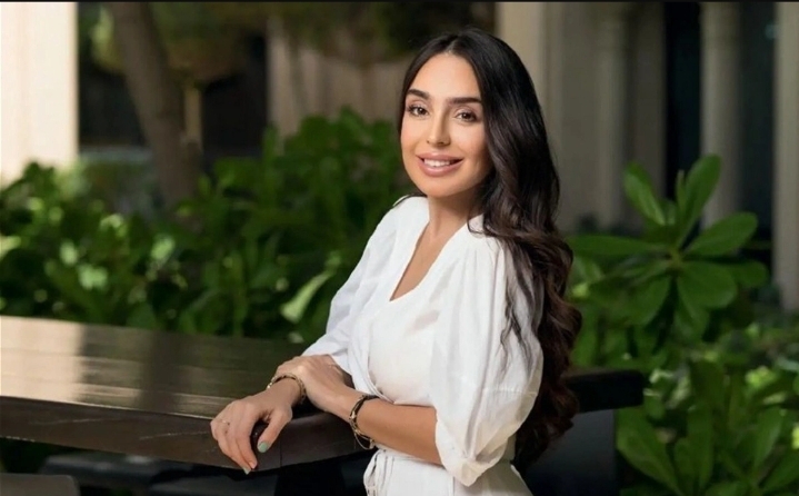 Leyla Əliyeva "Qız Qalası" qalereyasında olub