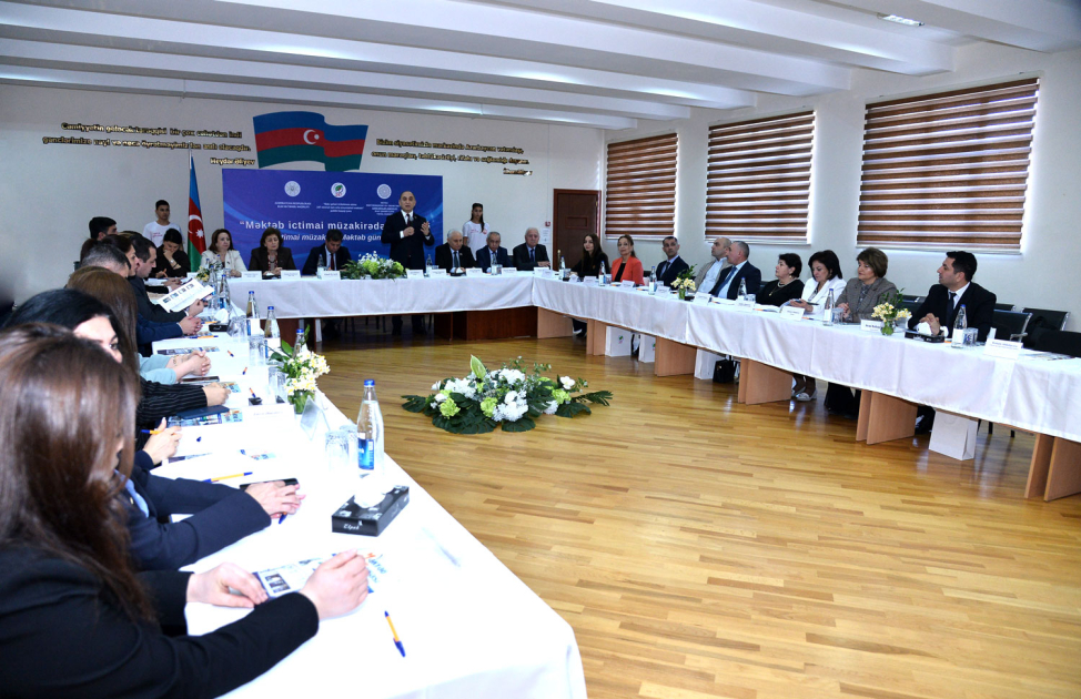 Paytaxt məktəbində ictimai dialoq və maarifləndirici təşəbbüslər