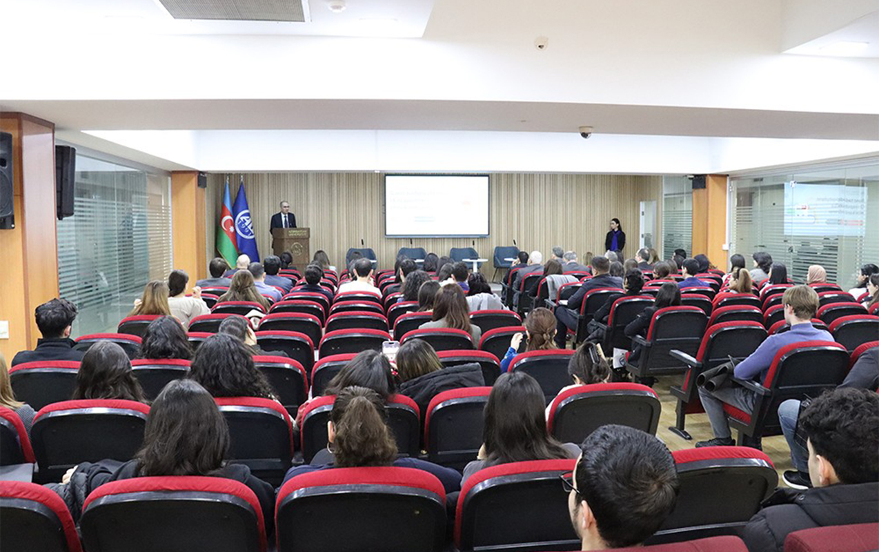 Azərbaycan Universitetində elmi konfrans keçirildi