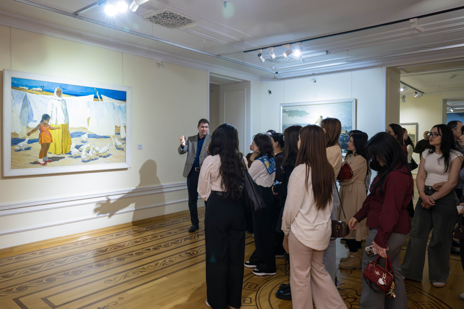 Xalq rəssamı Davud Kazımovun yaradıcılığı” adlı mühazirə dinlənilib