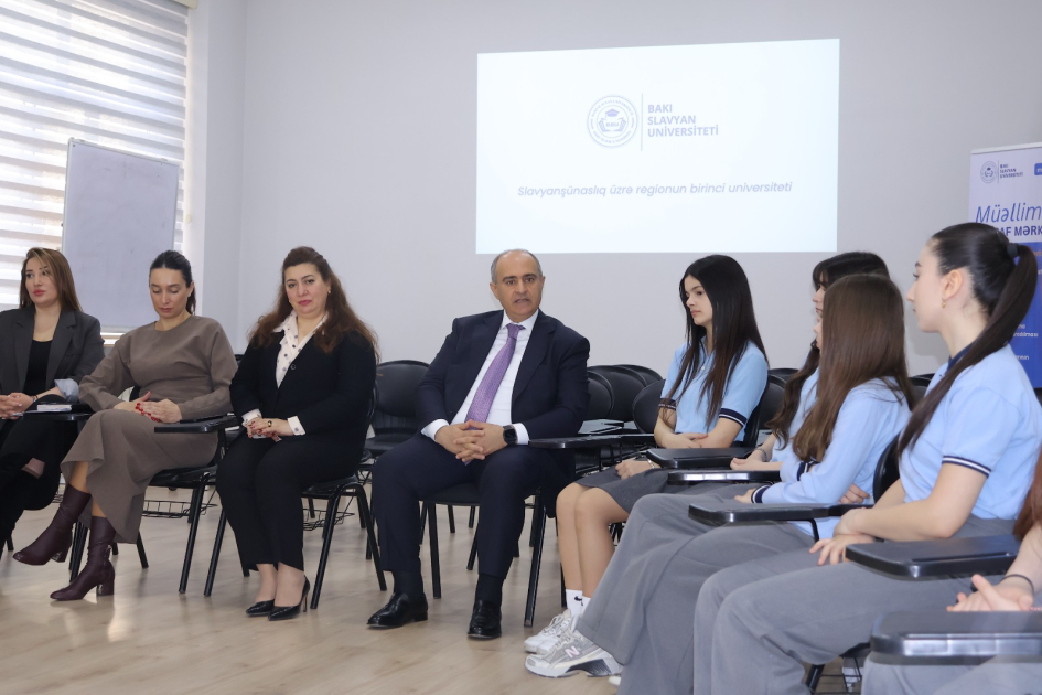 Abituriyentlər BSU-nun tədris mühiti ilə tanış olublar: beynəlxalq proqramlar və yeni imkanlar