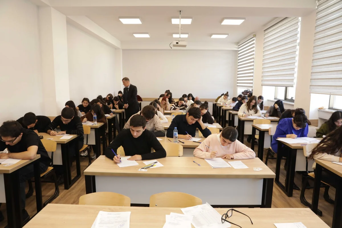 Hökumət Bakıdakı universitetlərin köçürülməsi istiqamətində təhlillər aparılmasını təklif edir