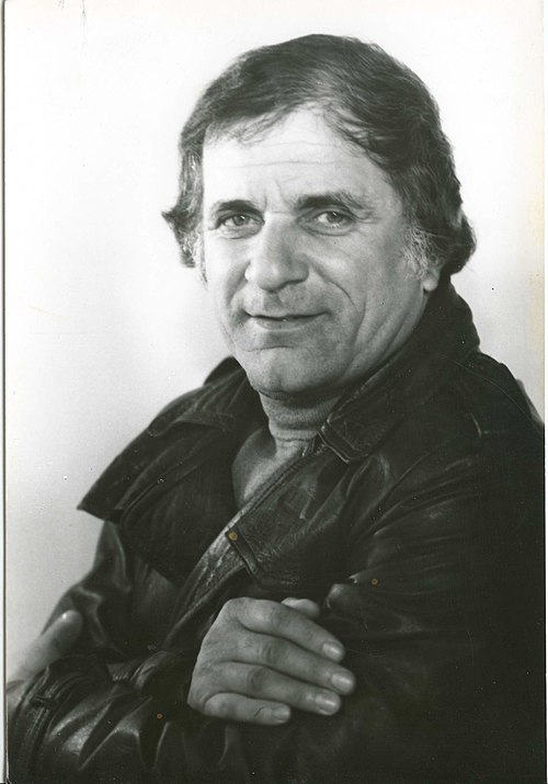 Şair və publisist İsa İsmayılzadə Azərbaycan ədəbiyyatında özünəməxsus yaradıcılığı ilə tanınır