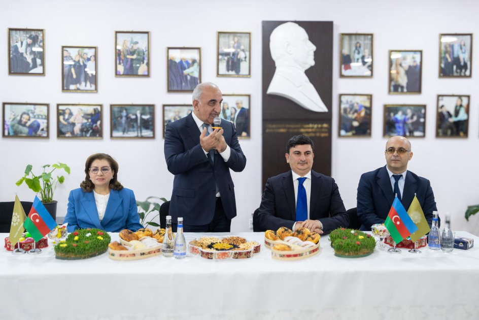 Ahıllar evinin sakinlərini Novruz və Ramazan bayramları münasibətilə təbrik ediblər