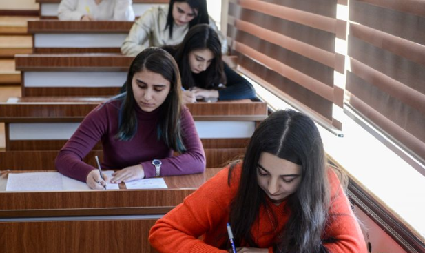 İşğaldan azad olunan ərazilərdə buraxılış imtahanı keçirilib