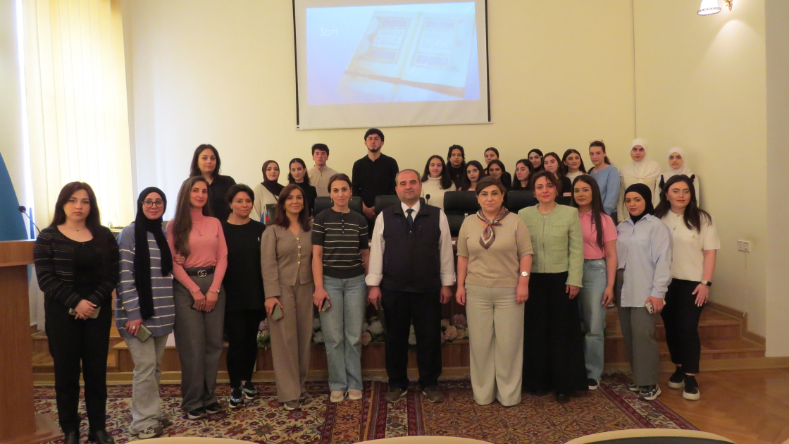 Tələbələr bədii cild sənətinin sirlərini öyrəniblər