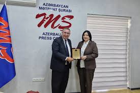 Billurə Hacızadə 50 illiyi münasibətilə Mətbuat Şurasında təltif olunub