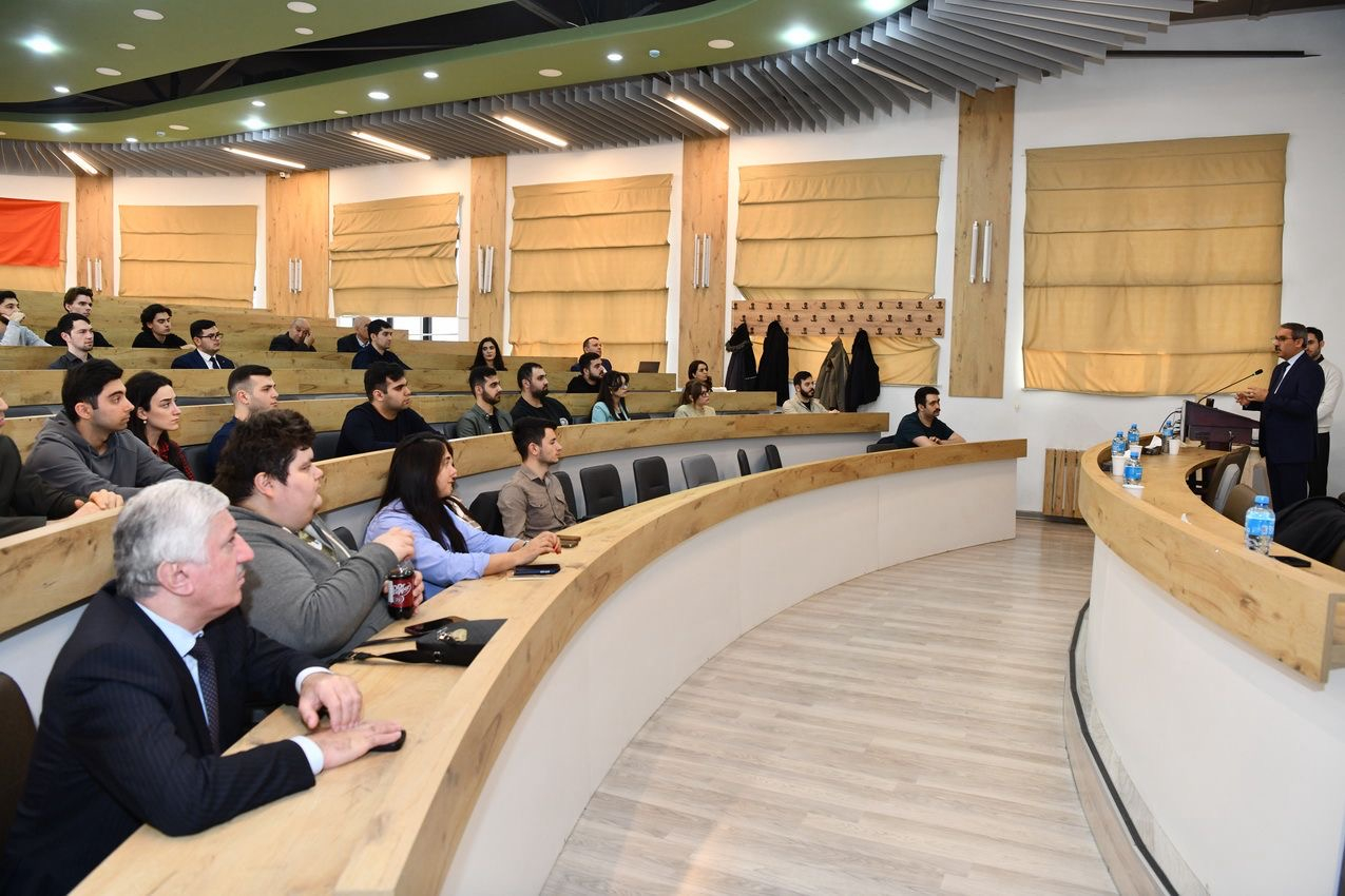 Süni intellektin qaz hasilatı quyularında tətbiqinə dair seminar keçirilib