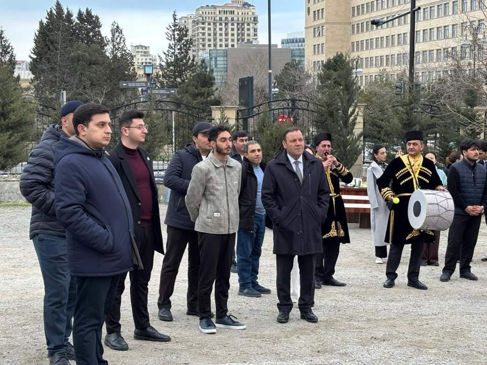 BDU-nun "Tələbə evi"ndə İlaxır çərşənbə qeyd olunub