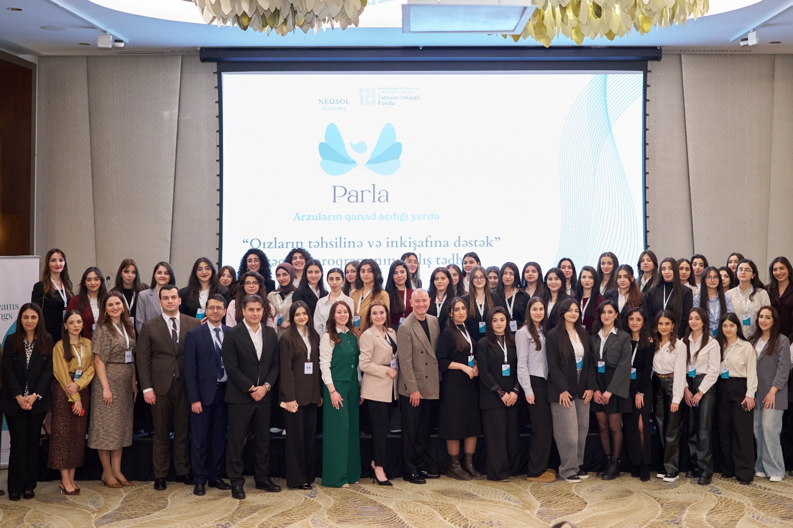 “Parla” təqaüd proqramına yeni qoşulan tələbə qızlarla görüş keçirilib