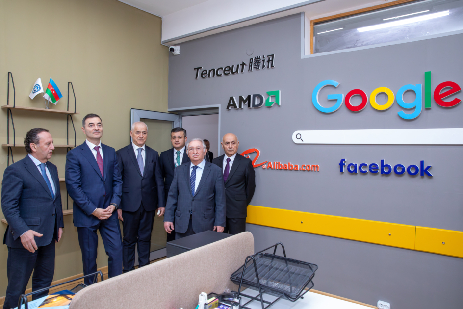 Kibertəhlükəsizlik sahəsində kadr hazırlığı: XRİTDX və Odlar Yurdu Universiteti əməkdaşlıq edəcək