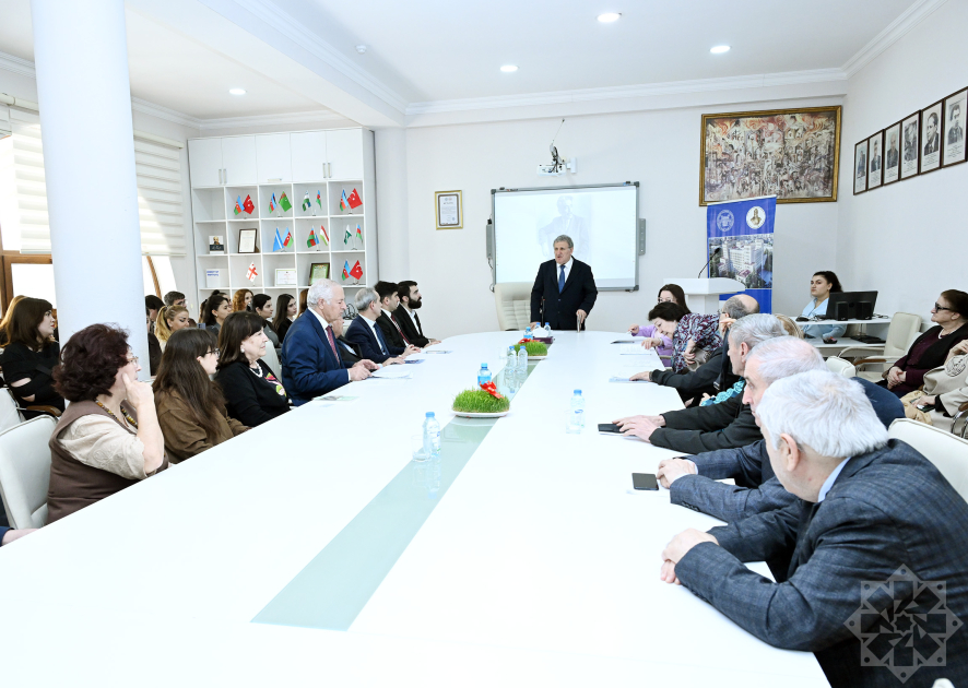 Akademik: Səməd Vurğun Azərbaycan ədəbiyyatında yeni məktəb yaratmış fenomen şəxsiyyətlərdən biridir