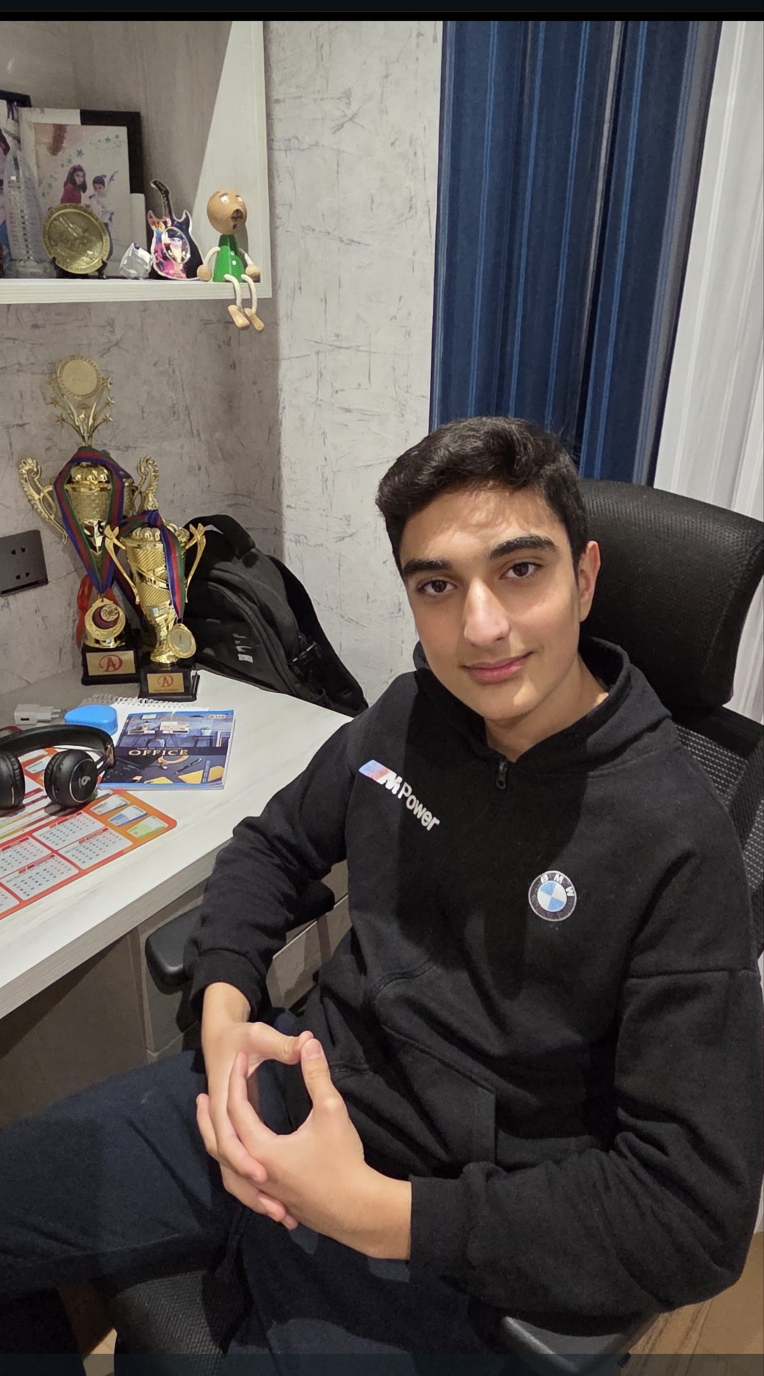 “Texniki fənlər mənim üçün daha rahatdır” – Nizami rayon Zəngi lisey şagirdi Heybət Əzizli ilə müsahibə