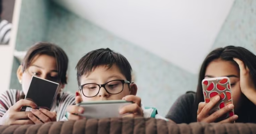 Uşaqların telefon asılılığının qarşısını necə almaq olar?