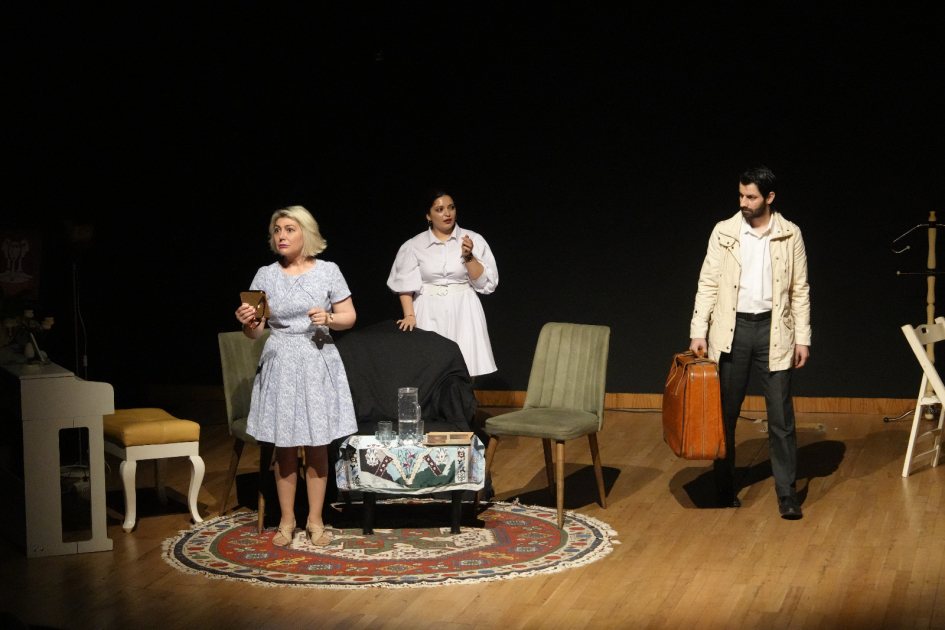 Cəfər Cabbarlı adına Türkiyə-Azərbaycan Teatrı İstanbulda növbəti dəfə səhnəyə çıxıb