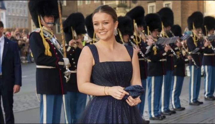 Danimarka Şahzadəsi Isabella 11 ay hərbi xidmət edəcək