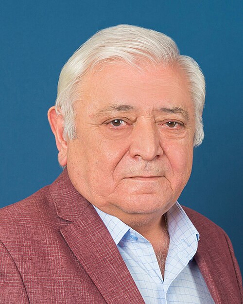 Aqil Abbasın siyasi və ədəbi fəaliyyəti ölkə həyatında mühüm iz buraxıb