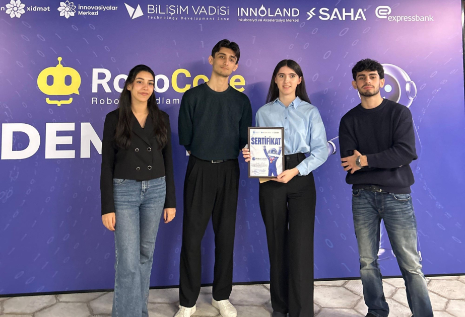 BMU tələbələri “RoboCode III” yarışında qalib olublar