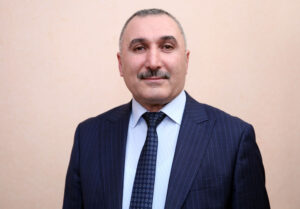 "Məktəblərdə ev tapşırığının verilməsi ənənəvi sistemdən qalır" - Təhsil eksperti Məzahir Məmmədli 