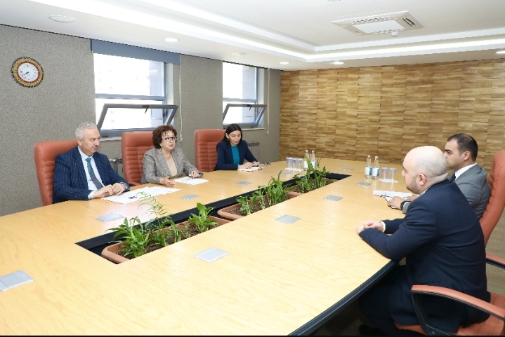 Məleykə Abbaszadə beşinci “Yüksəliş” müsabiqəsinin qalibləri ilə görüşüb