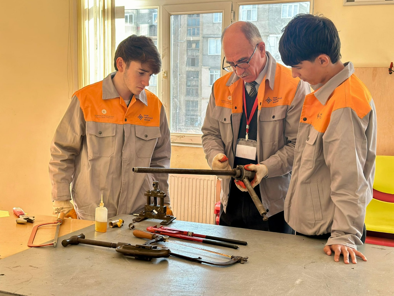 281 müəllim peşə təhsili üzrə beynəlxalq təlimə cəlb olunub