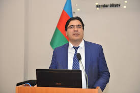 Elçin Süleymanov: “Universitetlərdə ingilis dili mühitinin yaradılması vacibdir”