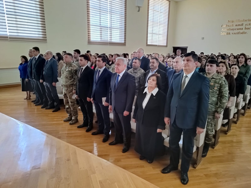 Gəncədə konfrans: “Aprel döyüşləri - Zəfər yolu”