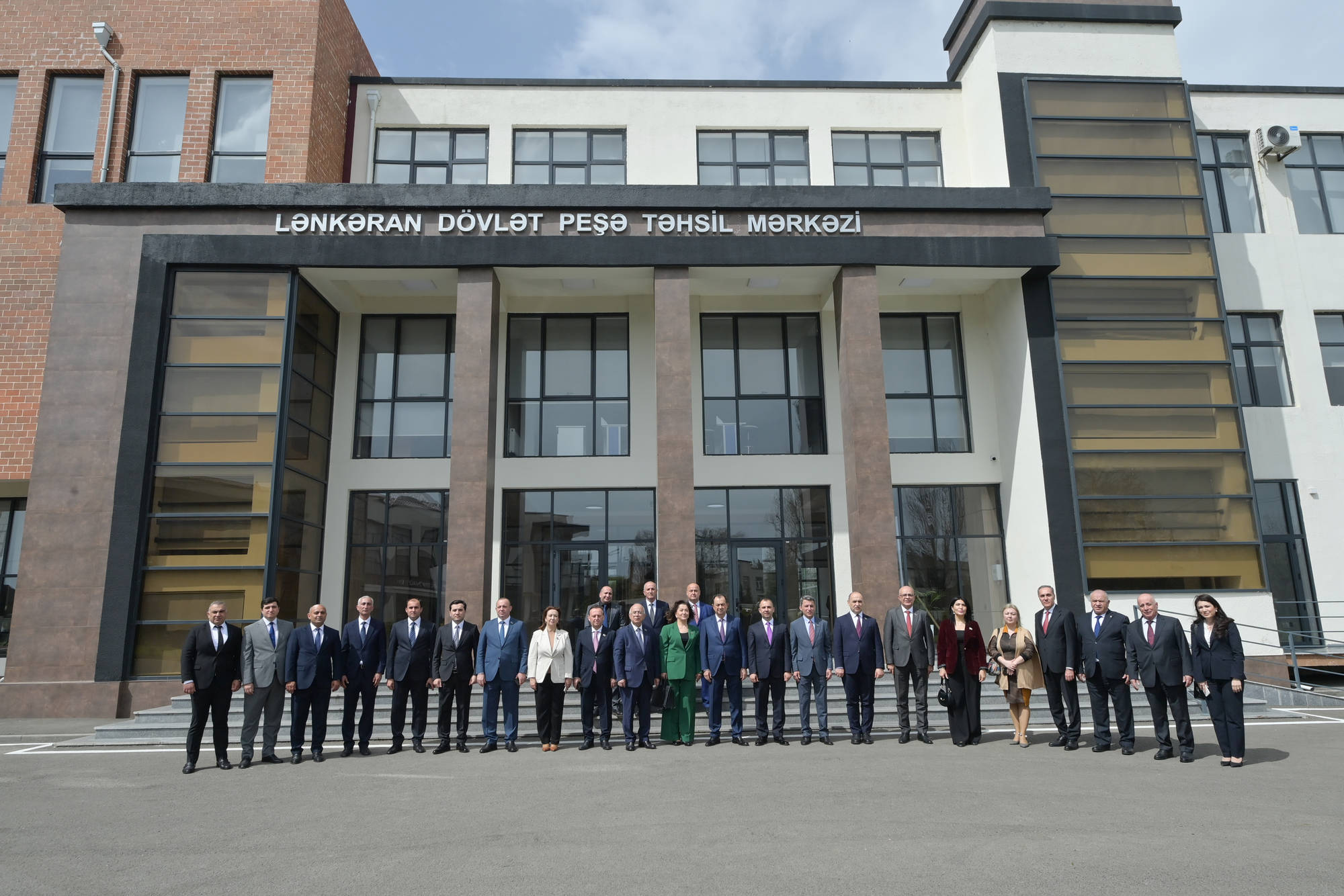 “Regionlarda peşə təhsili: imkanlar və perspektivlər” mövzusunda Təhsil Forumu keçirilib