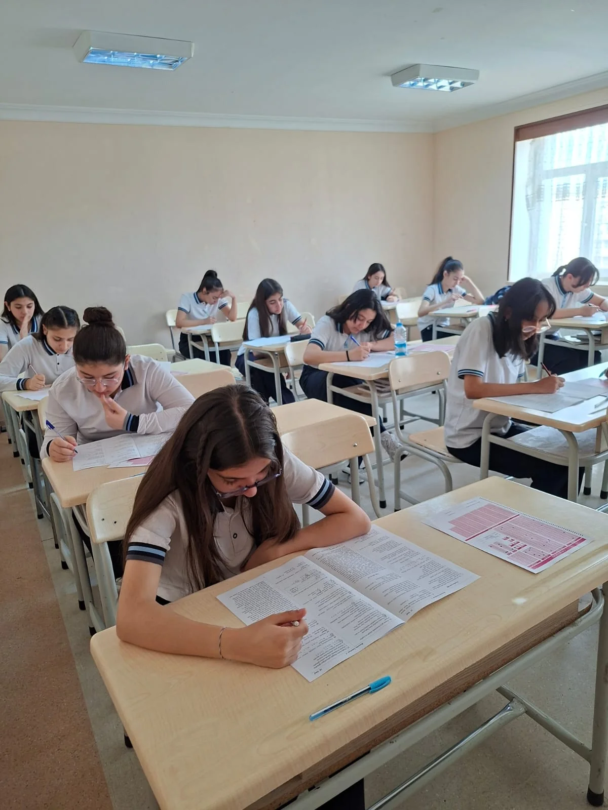 Naxçıvanda IX siniflər üçün qiymətləndirmə monitorinqi keçirilib