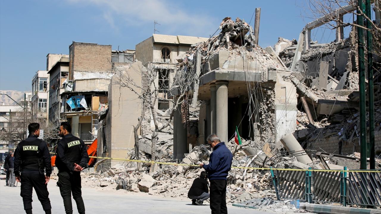 İranda 763 təhsil müəssisəsi və məktəb zərər görüb