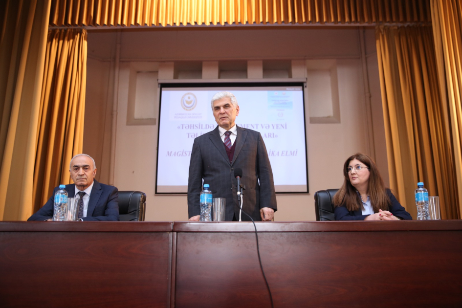 ADPU-da magistrantların IX respublika elmi konfransı işə başlayıb