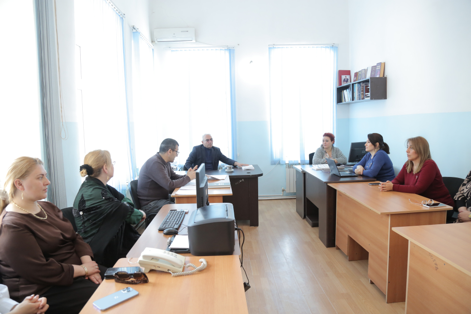 Azərbaycan əfsanələrində möcüzə anlayışı - Folklor İnstitutunda elmi seminar