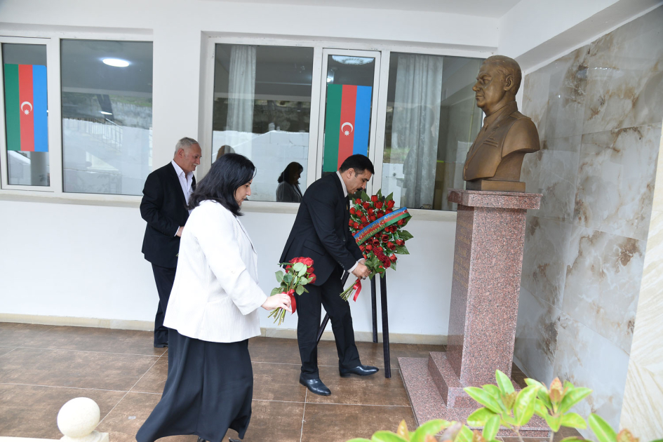 Milli Qəhrəman “Məktəbdə...” layihəsinin qonağı olub