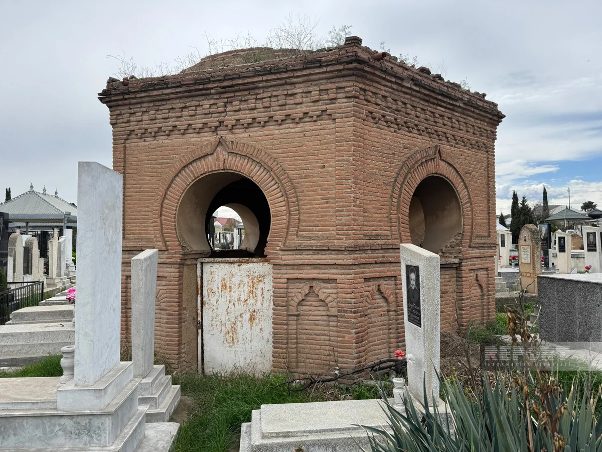 Azərbaycanda sərdabə qəbir ənənəsi: Gəncə bu sahədə necə seçilir?