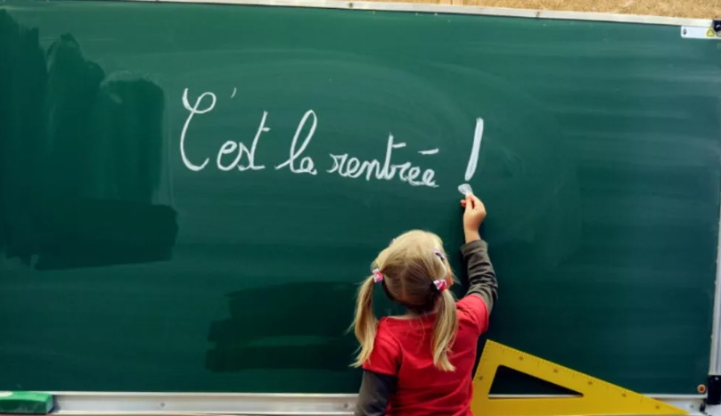 Fransa məktəbləri boşalır: 1,6 milyondan çox şagird "yox olacaq