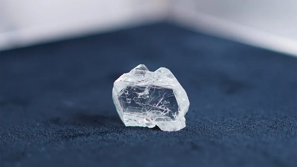 Meteoritlərdəki sirli maddə sənayeni dəyişə bilər: Alimlərdən maraqlı tapıntı