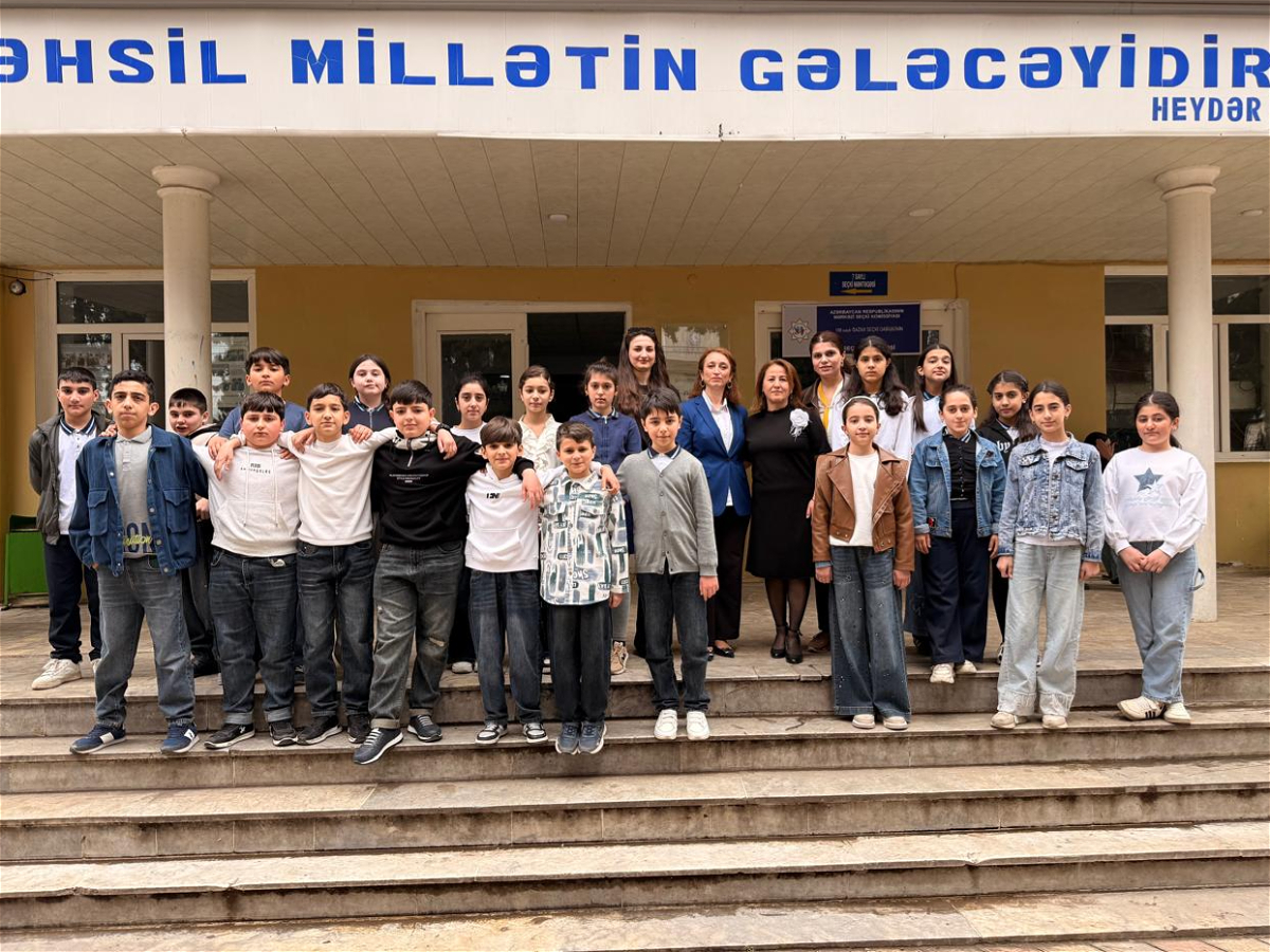 ADU tələbəsinin Qazax şəhər məktəbində pedaqoji təcrübəsi müşahidə olunub