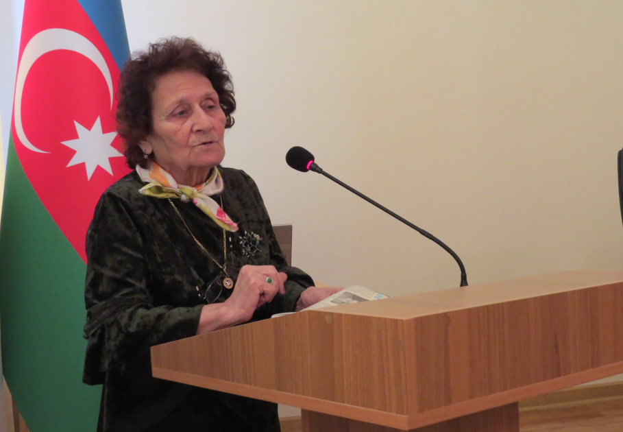 Tələbələr Əfşarlar və Qacarlar dövrünün ictimai-siyasi xadimləri barədə məlumatlandırılıb