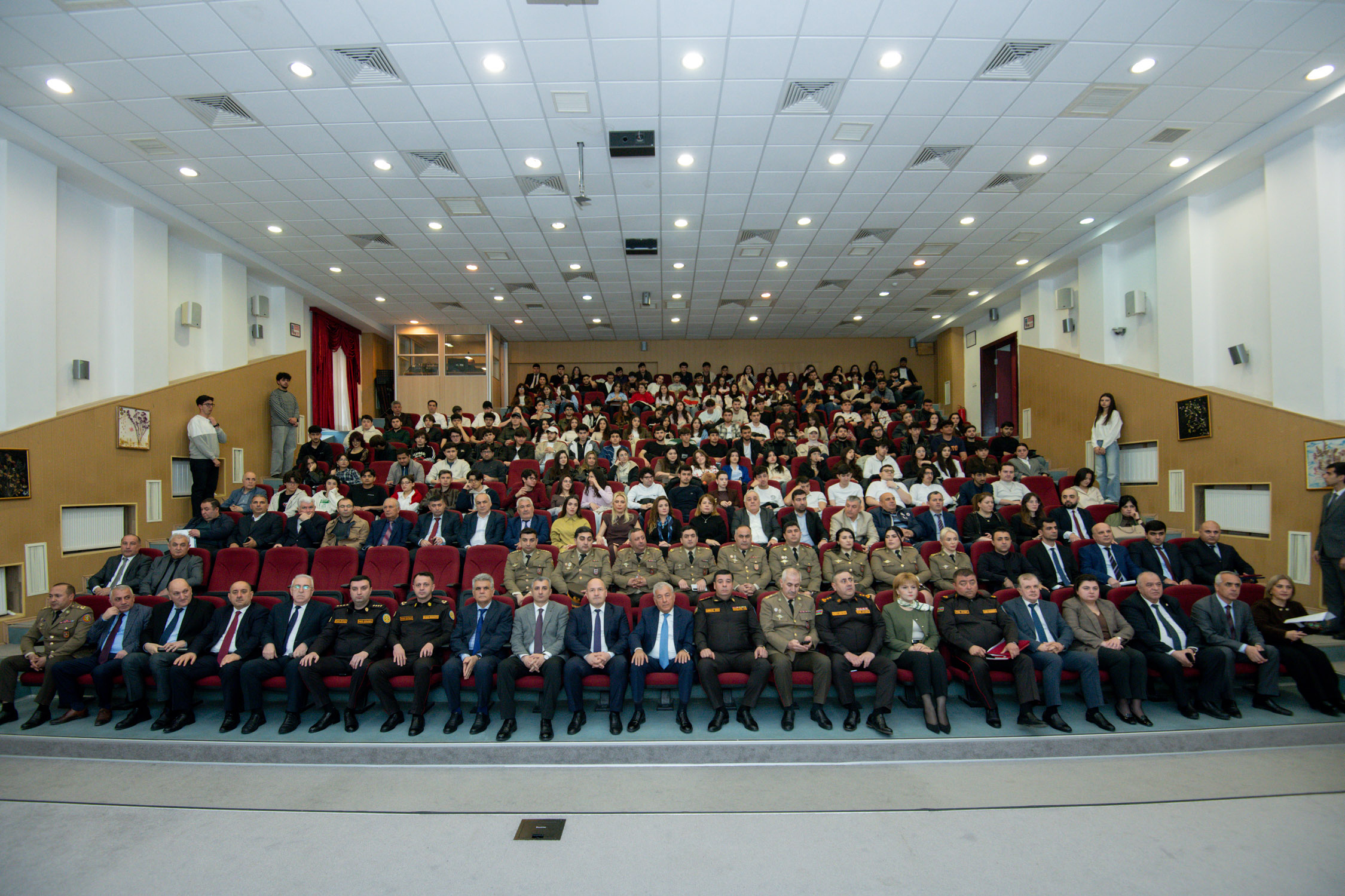 BMU-da gənclərin fövqəladə hallarda roluna həsr olunan tədbir keçirilib
