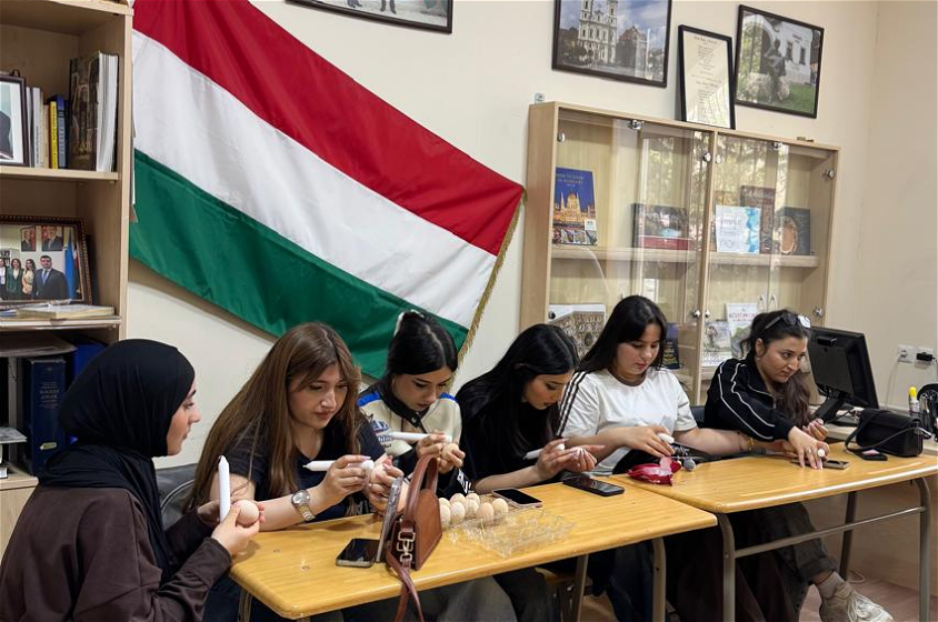 ADU-da Macar Mərkəzi tərəfindən Pasxa ənənələrinə həsr olunmuş tədbir keçirilib