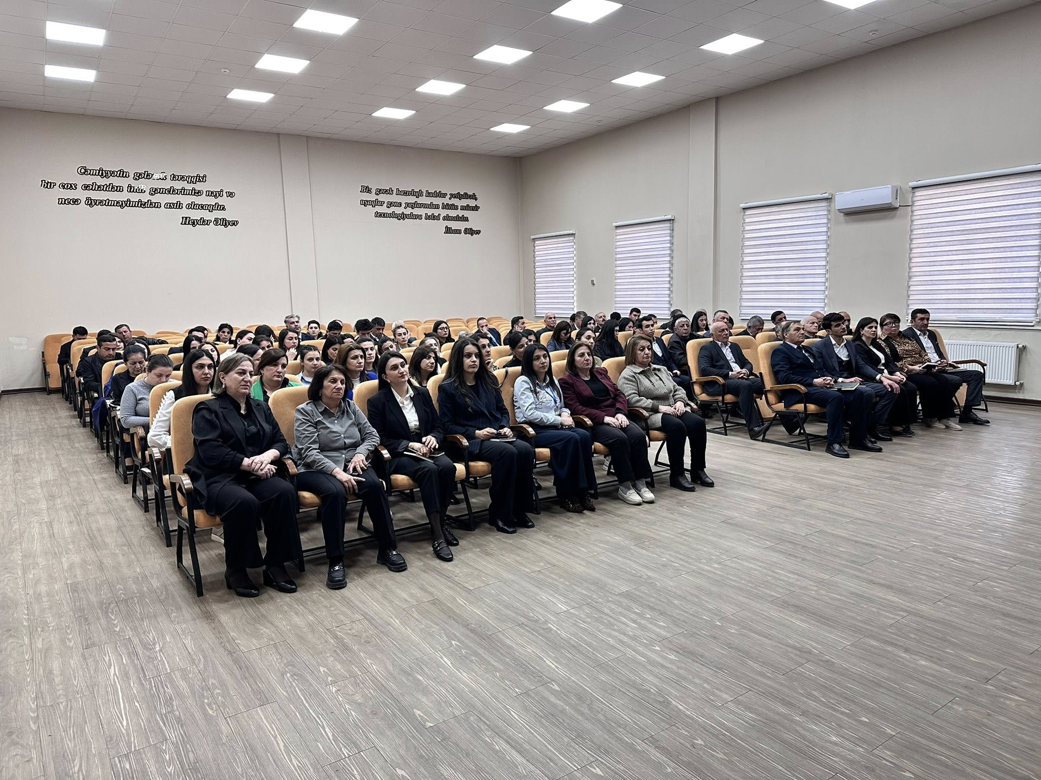 Qəbələdə "açıq dərs"lərin keyfiyyəti müzakirə olunub