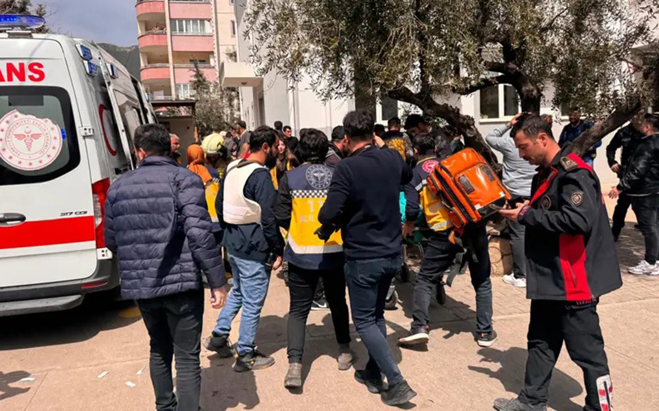 Türkiyədə daha bir məktəbə silahlı hücum olub - Ölən və yaralananlar var