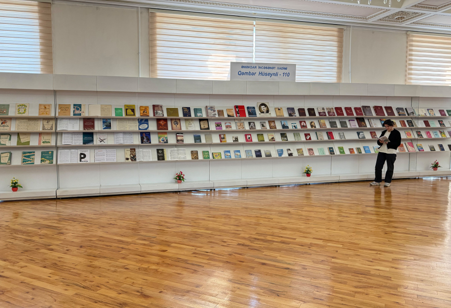 Milli Kitabxanada “Əməkdar incəsənət xadimi Qəmbər Hüseynli - 110” adlı kitab sərgisi açılıb