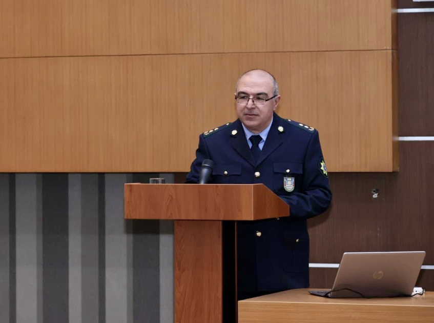 Gömrük əməkdaşları təlimdə