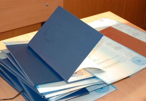 Bu il xaricdə alınan diplomların neçəsi saxta olub?