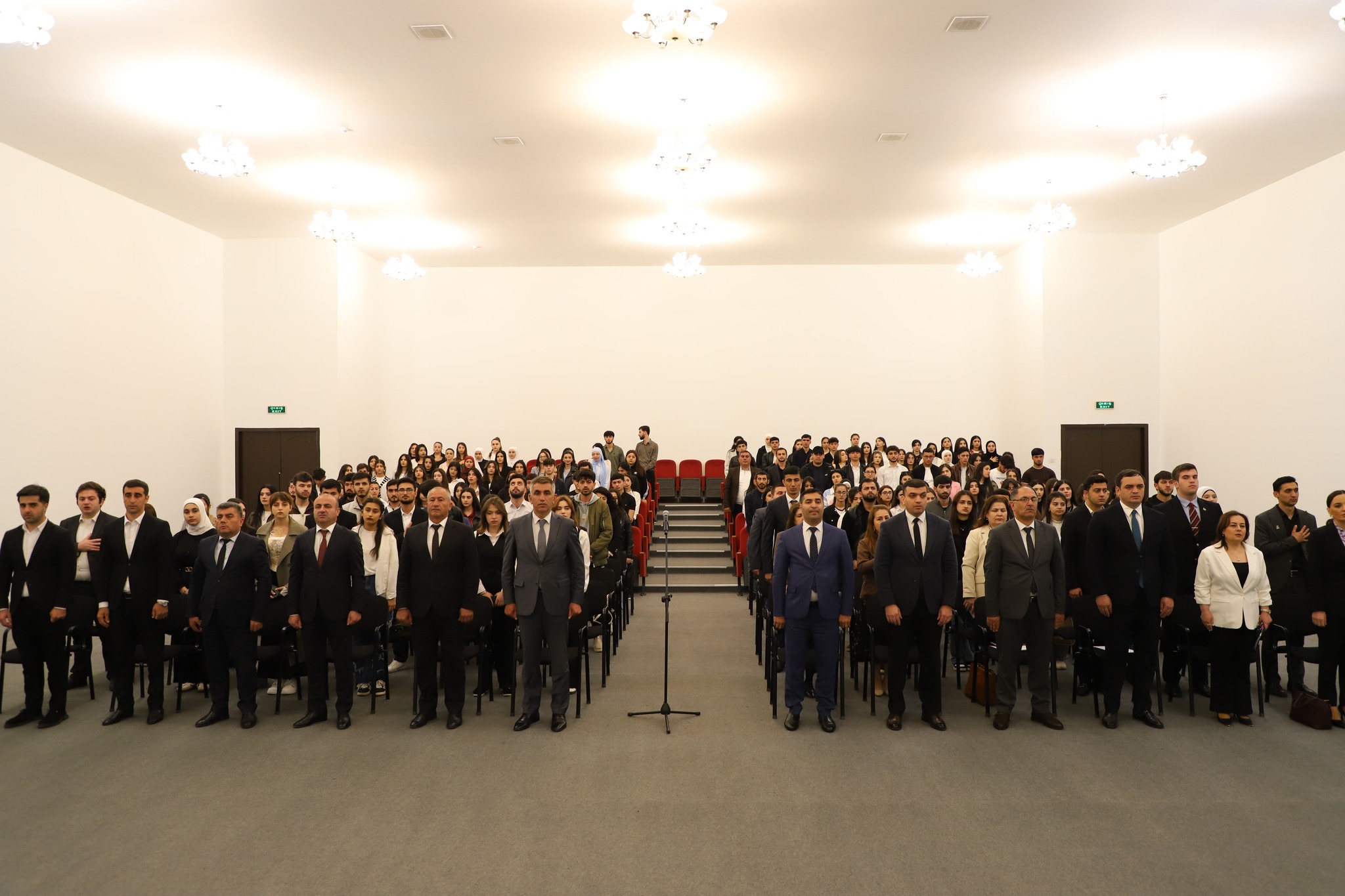 LDU-da “Süni intellektlə gələcəyə baxış” adlı forum keçirilib